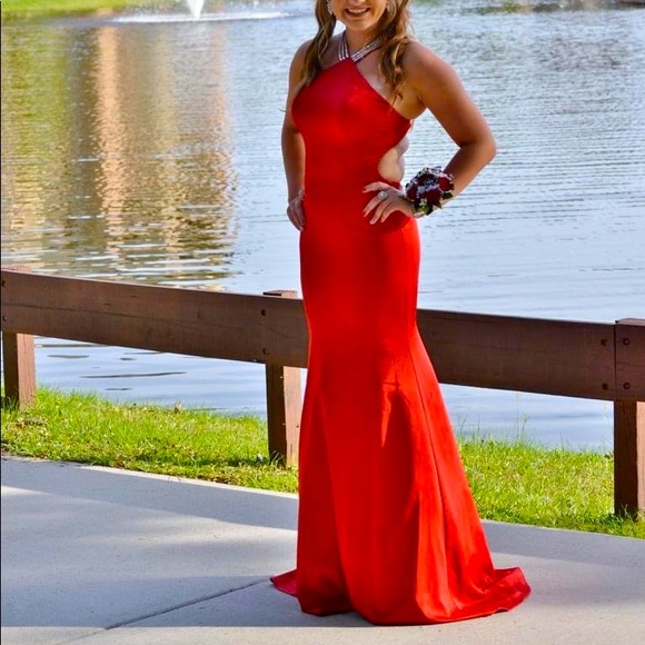 Camille La Vie - red, long,formal dress, size 6 - Picture 3 of 10